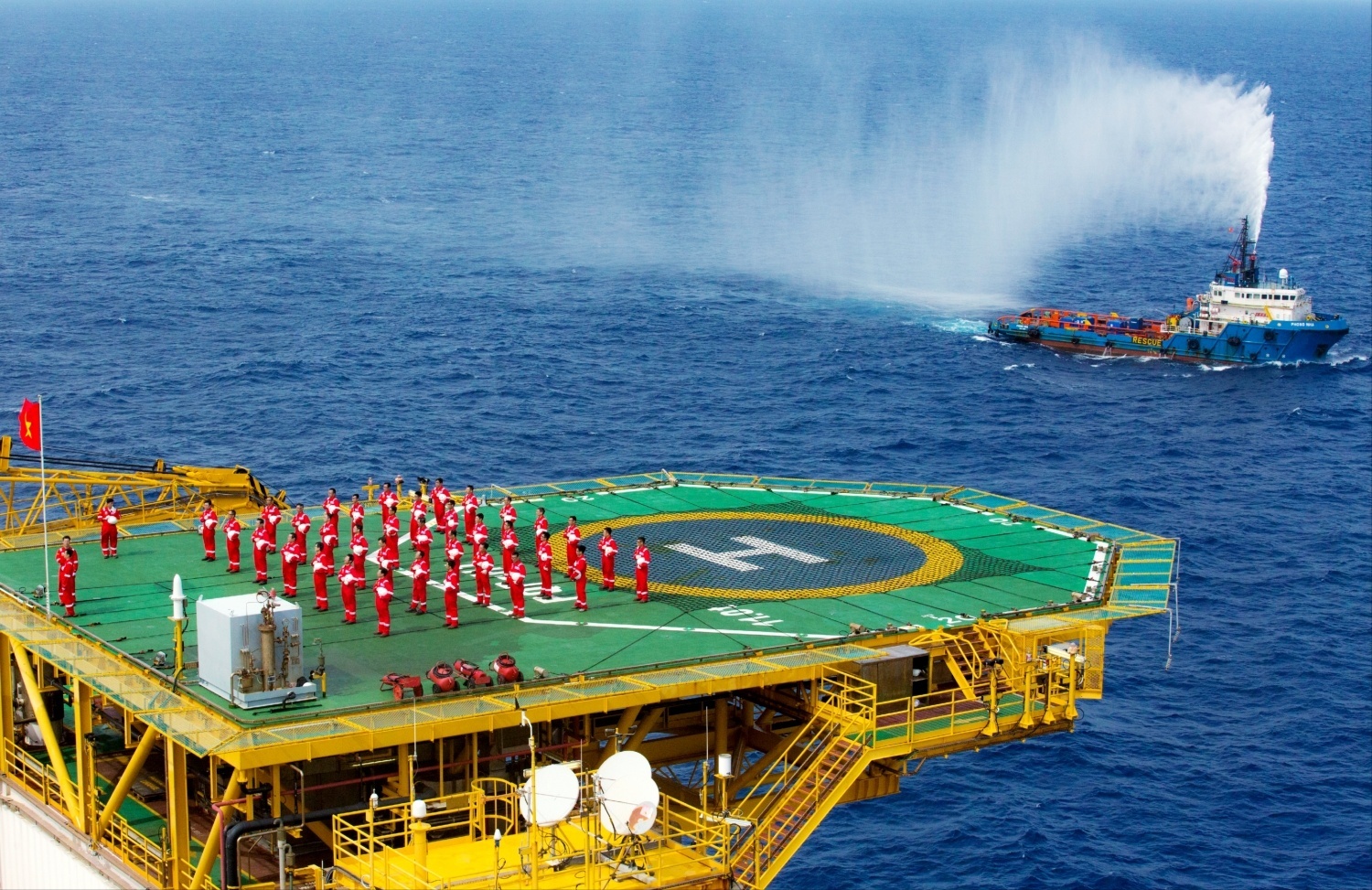 Cốt cách văn hóa Petrovietnam