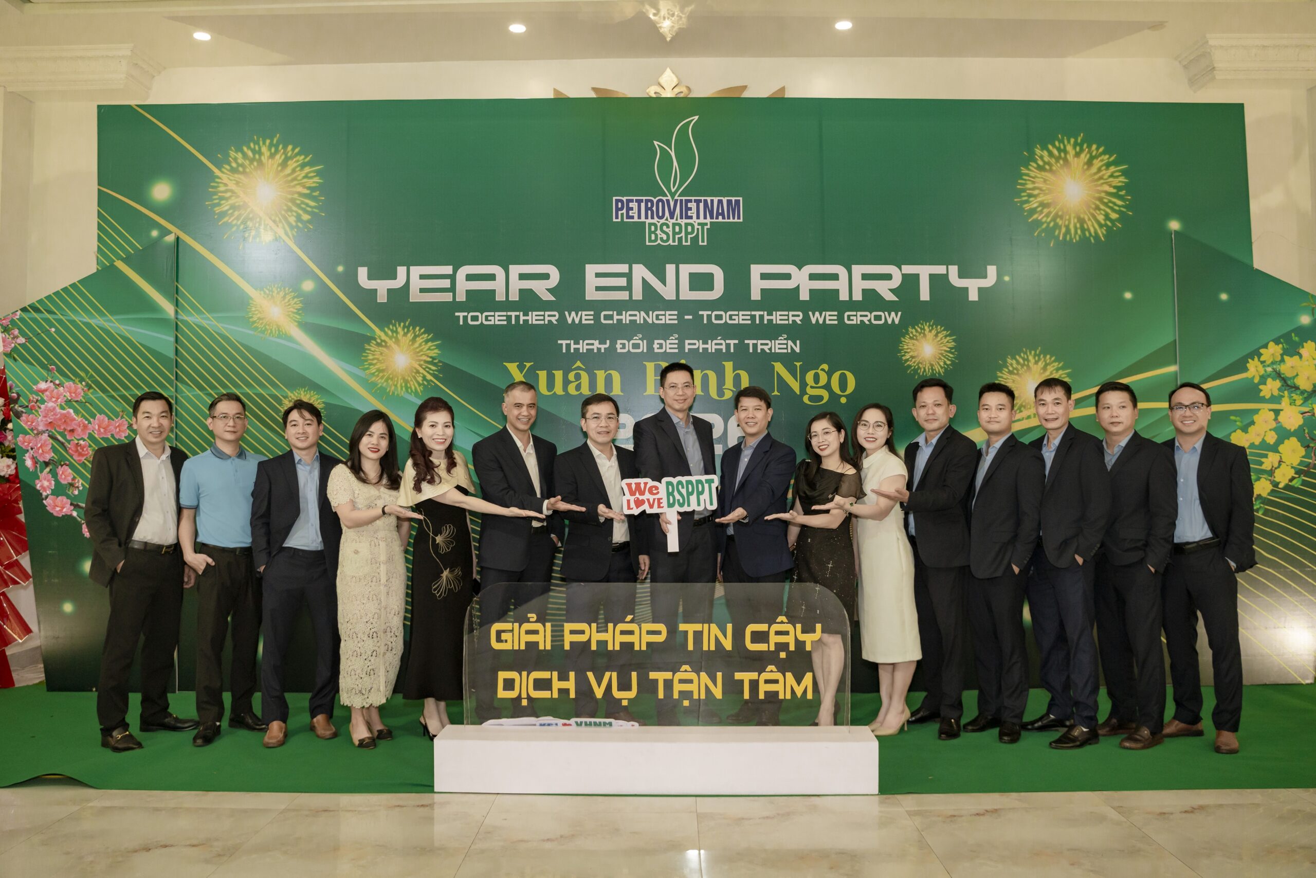 Dấu ấn chương trình Gala “Year End Party BSPPT 2025: Together We Change, Together We Grow – Thay đổi để phát triển”